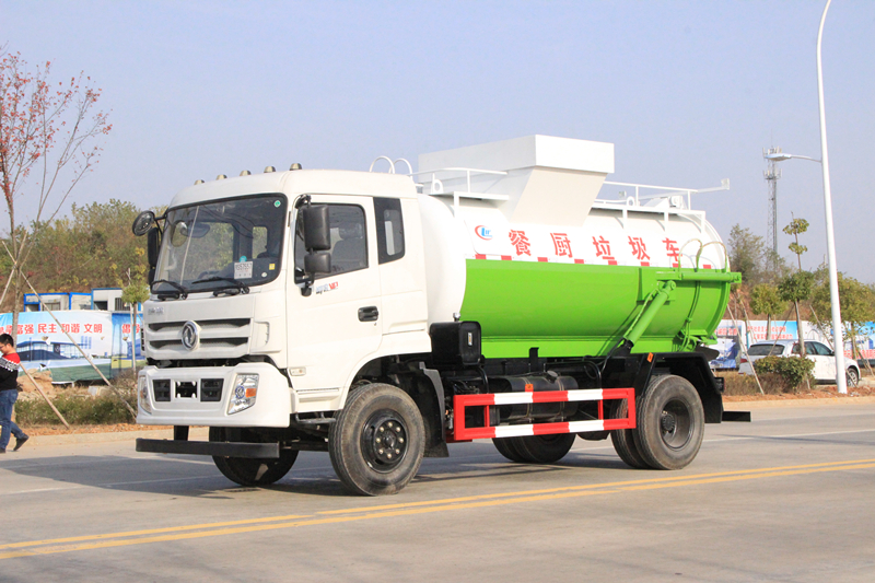 東風(fēng)御虎8-10方餐廚車